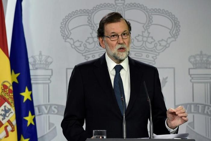 Spanish Prime Minister Mariano Rajoy speaks during a press conference at La Moncloa Palace in Madrid following a referendum on independence for Catalonia banned by Madrid on October 1, 2017