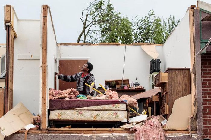 In the Midwest, heavy rains, devastating floods and 'Then the Sirens Go'