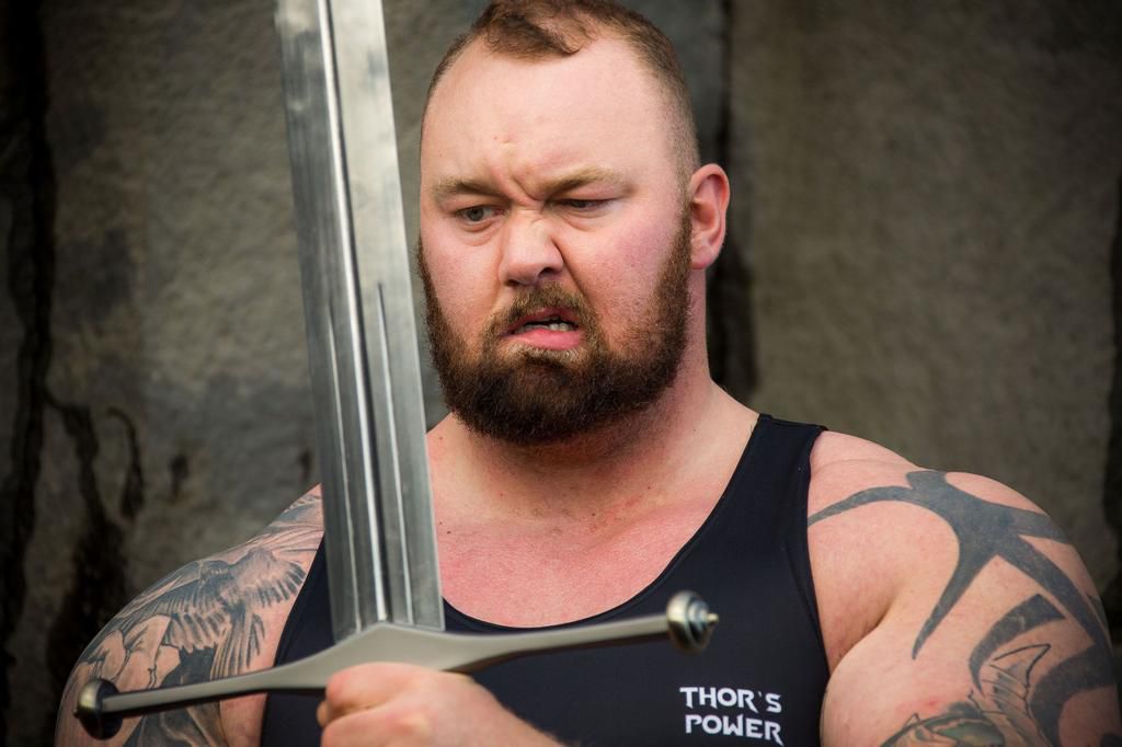 Hafr Jlus Bjrnsson on the set of Strongman: Beyond the Mountain