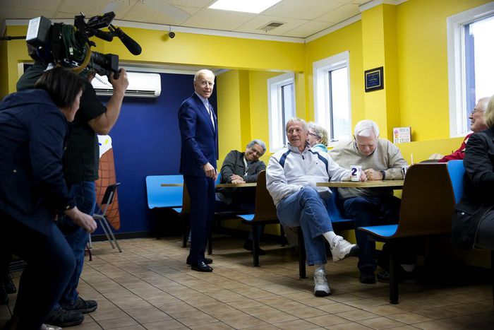 Sanders and Biden Circle Each Other, Using Different Rules of Engagement