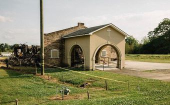 Suspect arrested in fires at black churches in Louisiana