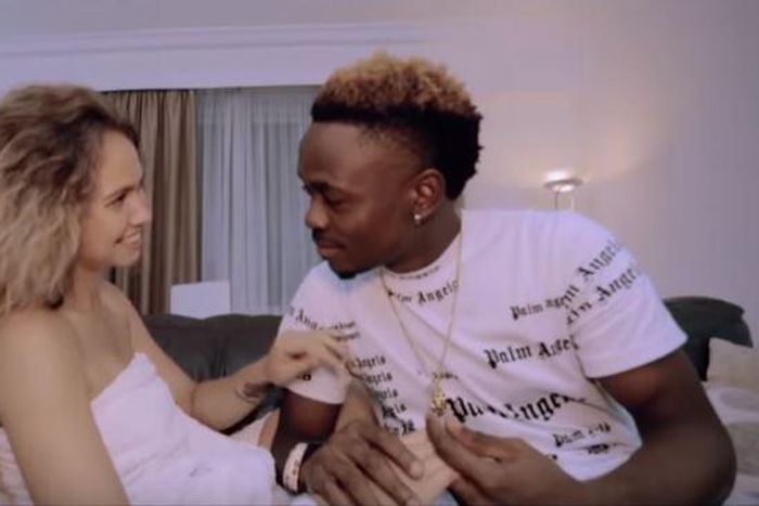 Maccasio in "Hold Tight" video