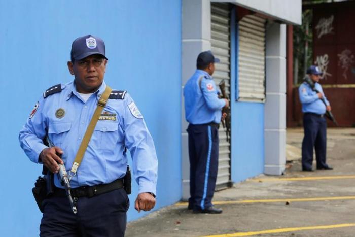 Police officers are deployed in Managua on May 23, 2019 during a national strike called by the opposition Civic Alliance