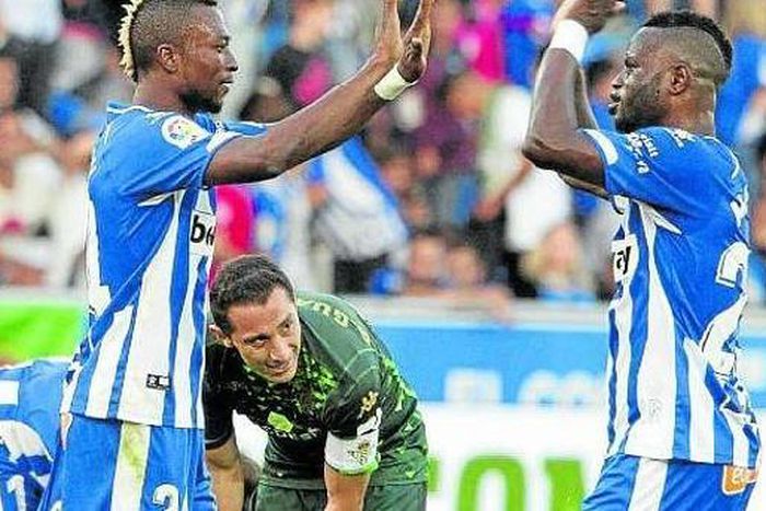 Wakaso, Twumasi feature as Espanyol see off Alaves
