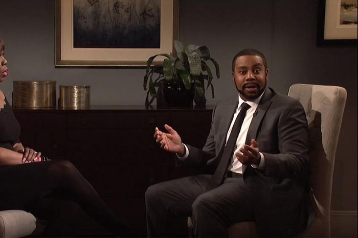 'SNL': Idris Elba hosts, and R. Kelly gets roasted