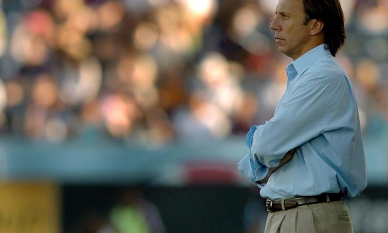 Fernando Clavijo, shown as coach of the Colorado Rapids in a 2007 Major League Soccer game, has died at age 63 after a five-year battle with cancer