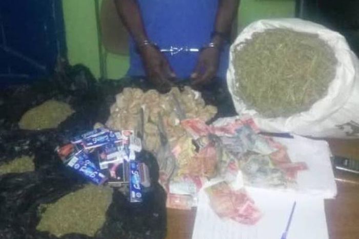 Marijuana smokers turn ‘Prayer Warriors’ as Police arrive for arrests