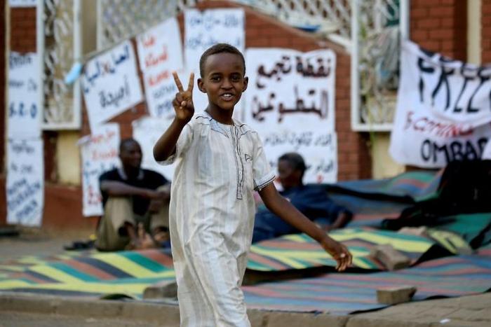 Thousands of protesters camped out in front of Khartoum's army headquarters calling on generals to cede power to a transitional authority after the military ousted president Omar al-Bashir in April