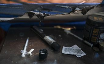 Deaths From Drugs and Suicide Reach a Record in the U.S.