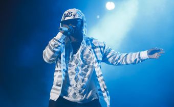 R. Kelly Charged With 10 Counts of Sexual Abuse in Chicago