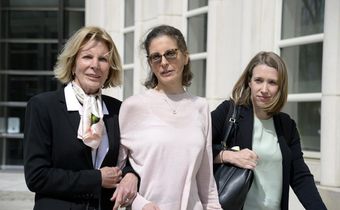 Once Idolized, Guru of Nxivm 'Sex Cult' to Stand Trial Alone