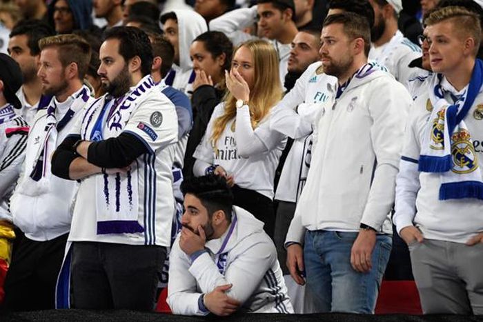 Madrid fans want Perez's resignation