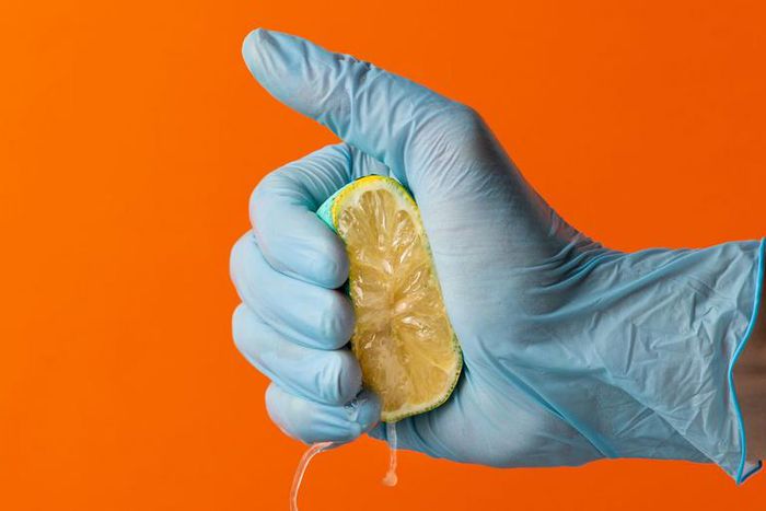 Dr. Pimple Popper Removes Giant Neck Lipoma