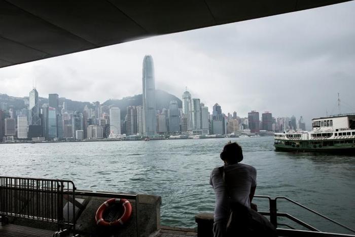 A thriving business of shady middle-men is openly advertising their services to smuggle blood to Hong Kong from China, to skirt the mainland's ban on gender testing