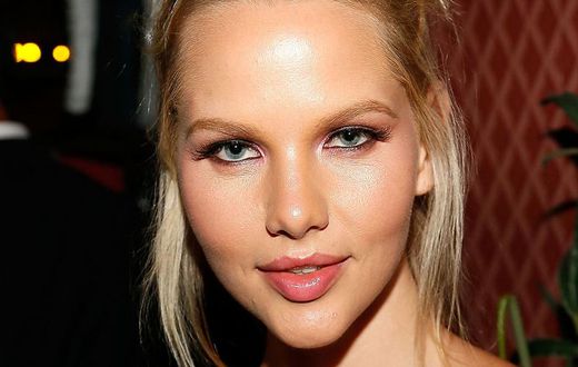 Elly Mayday Dies From Ovarian Cancer
