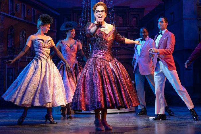 Review: 'Tootsie,' a musical comedy that fills some mighty big heels