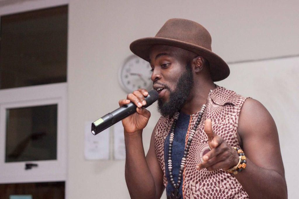 M.anifest