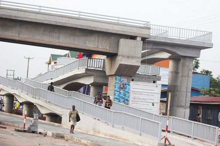 Madina-Adenta footbridge
