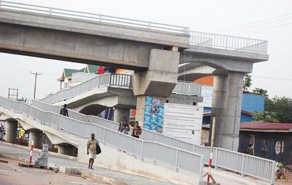 Madina-Adenta footbridge