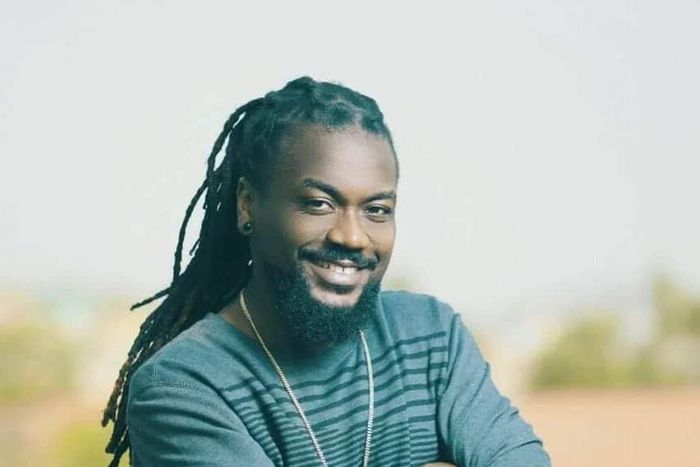 Artistes who cannot perform live are frauds – Samini