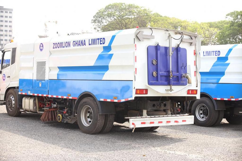 Zoomlion's street sweeper machine