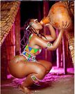 Curvy model shows off curvier mother to prove that her curves are natural (photos)
