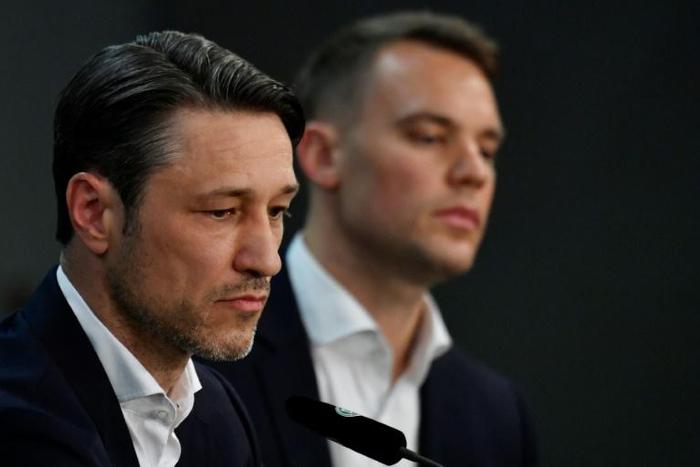 Niko Kovac (L) revealed on Friday that captain Manuel Neuer (R) will be fit for Saturday's German Cup final