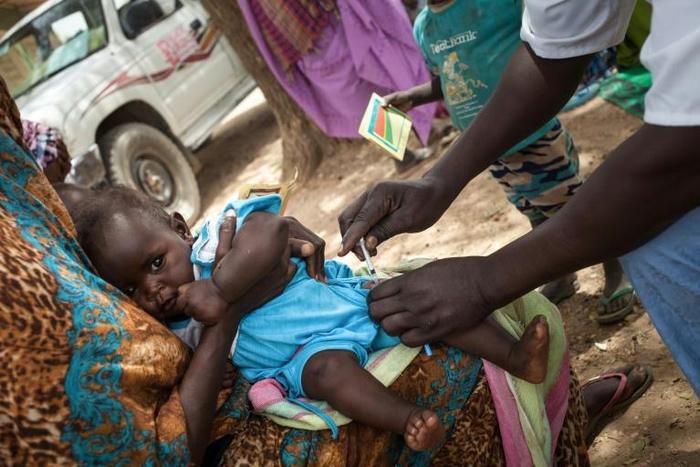 Health workers are doing their best to administer the measles, mumps and rubella vaccine to poor children in eastern Chad