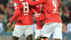 Moussa Niakhate (L) and Jean-Philippe Mateta (R) both scored as Mainz came from behind to draw with Leipzig on Friday