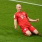 Arjen Robben scored in his final home game as Bayern Munich won a seventh straight title on Saturday