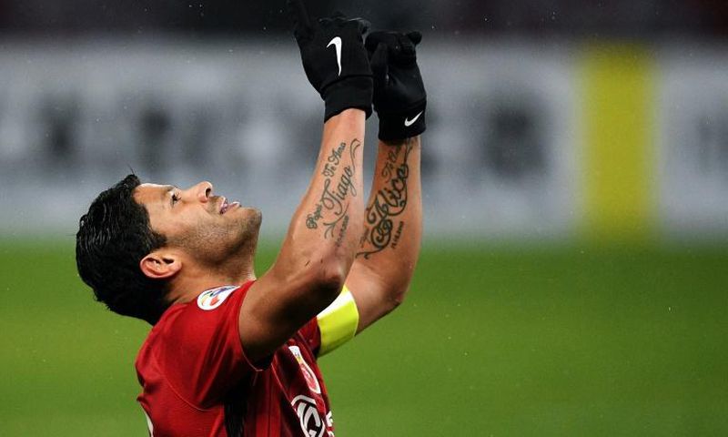 Hulk will hope to lead Shanghai SIPG to a second straight Chinese title.