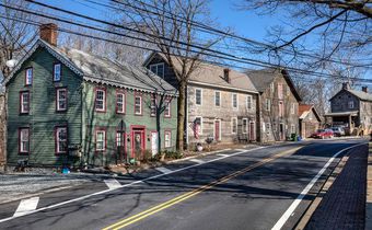 Long Valley, N.J.: Verdant and Occupationally Diverse