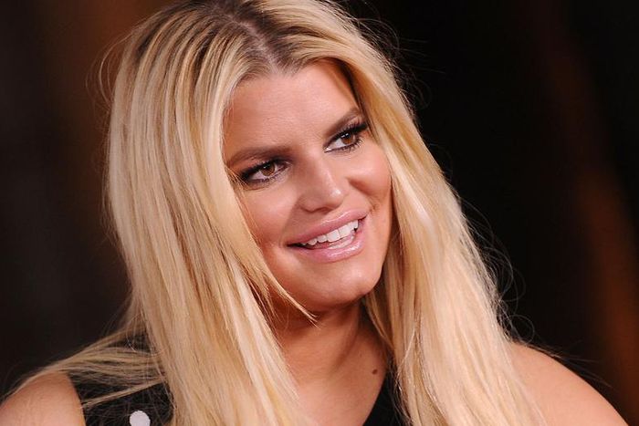 Jessica Simpson Just Won The 10-Year Challenge