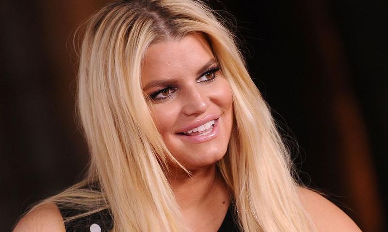 Jessica Simpson Just Won The 10-Year Challenge