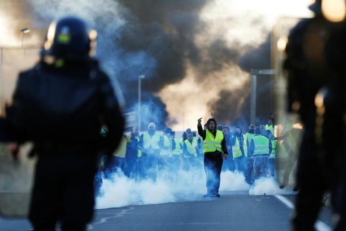 Since the beginning of the protests, 1,797 members of the security forces have been injured