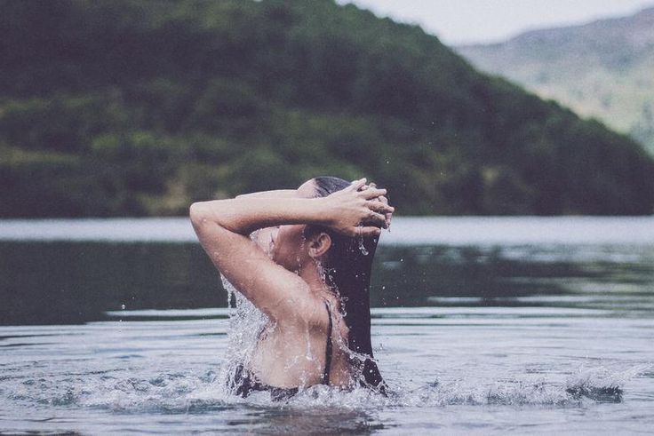 Does Your Period Really Stop In Water?