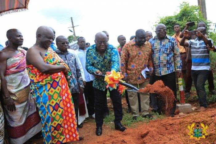Nana Addo cuts sod for Sefwi-Wiawso, Juaboso roads