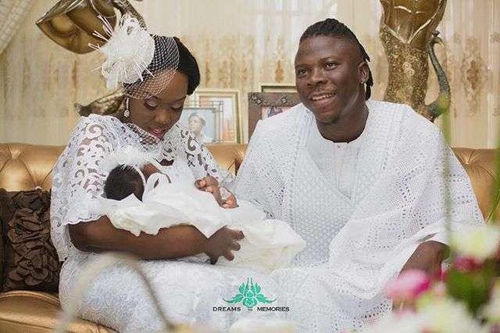 Stonebwoy and Wife, Louisa with their daughter