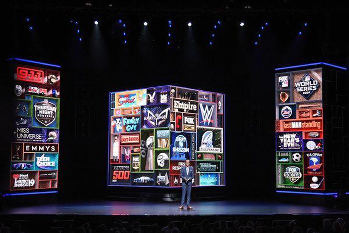 A slimmed-down Fox Network touts 'Beverly Hills 90210' reboot