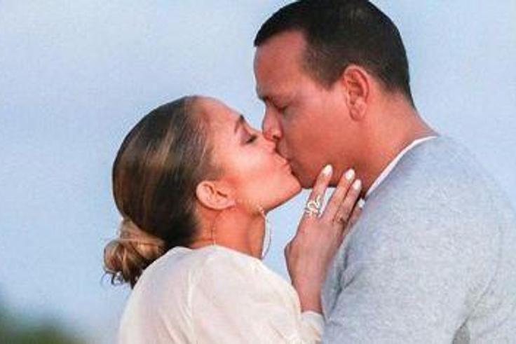 The Exact Moment A. Rod Proposed to J.Lo