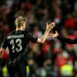 Portuguese striker Goncalo Paciencia (R) scored in Frankfurt's 4-2 first leg defeat to Benfica last week
