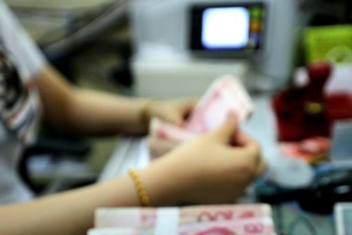 The US Treasury urged China to avoid allowing the renminbi to weaken persistently -- which would give the Asian giant's products more competitive advantage