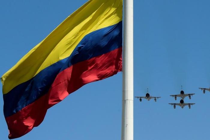 Colombia's military kills 10 rebels from FARC splinter group