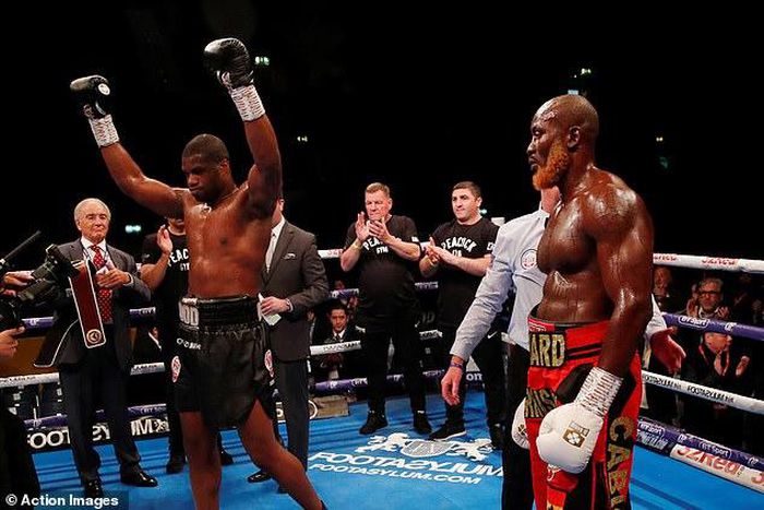 Daniel Dubois beats Ricard Lartey