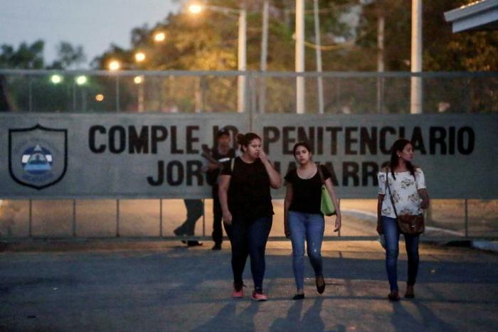 Relatives of prisoners leave "Jorge Navarro" prison in Tipitapa, Managua on February 26, 2019