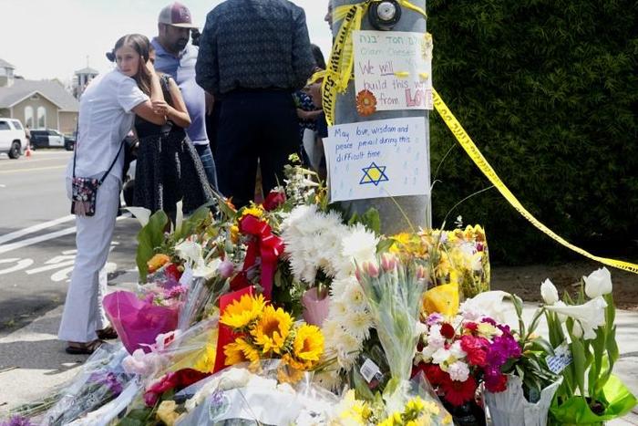 A teenager arrested for carrying out an attack on a California synagogue has been charged with federal hate crimes