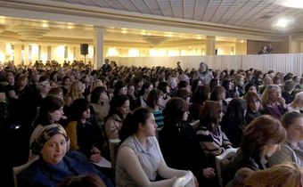 Despite measles warnings, anti-vaccine rally draws hundreds of ultra-Orthodox Jews