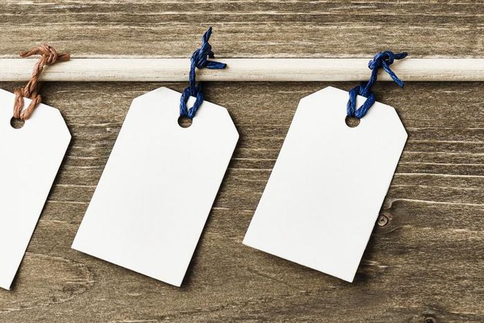 Dr. Pimple Popper 'Pops Tags' in New Video