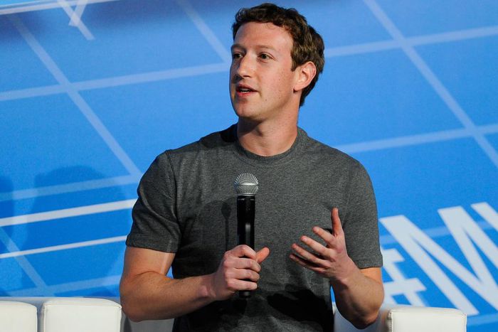 BARCELONA, SPAIN - FEBRUARY 24: Co-Founder, Chairman and CEO of Facebook Mark Zuckerberg speaks during his keynote conference as part of the first day of the Mobile World Congress 2014 at the Fira Gran Via complex on February 24, 2014 in Barcelona, Spa...