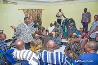 Photos: Bawumia pays homage to Yaa-Naa
